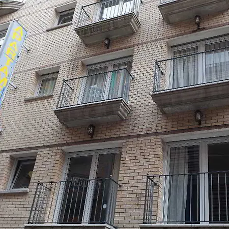 Santi Apartman *