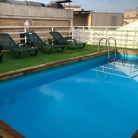 Santi Apartman *